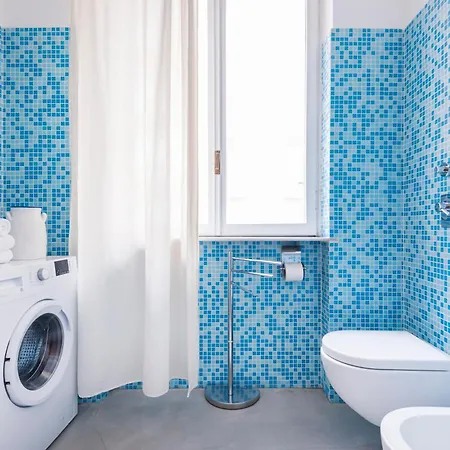 Gorgeous Flat In The Design District Daire